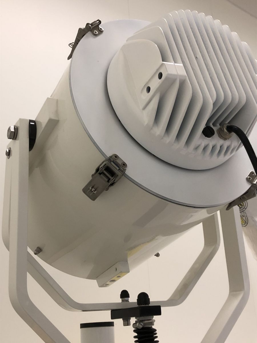 LED upgrade for halogen searchlights